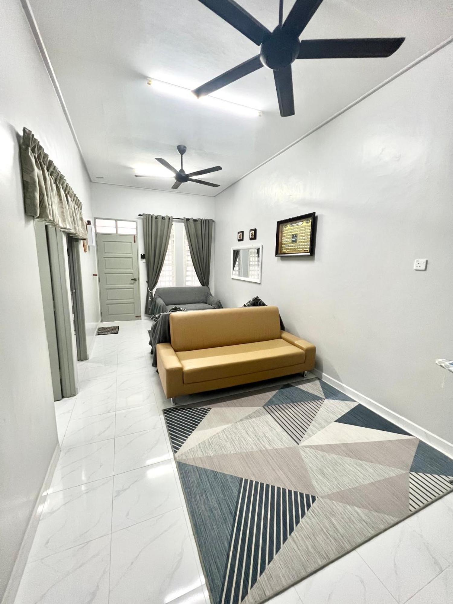 Teratai Homestay 3 Batu Buruk Kuala Terengganu Exterior photo