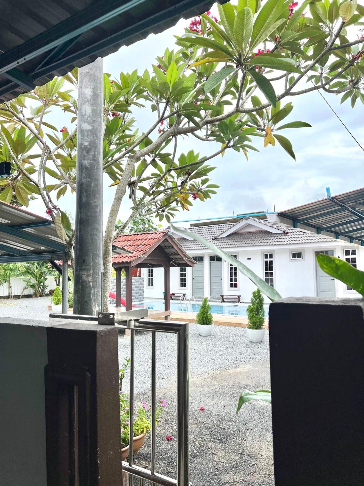 Teratai Homestay 3 Batu Buruk Kuala Terengganu Exterior photo